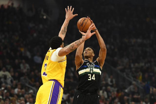 23岁才华横溢的球员被裁，NBA生涯或已结束